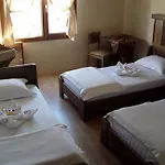 Wallabies Aquaduct Otel Selçuk