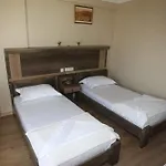 Wallabies Aquaduct Отель Сельчук