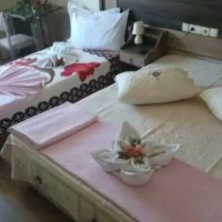 Wallabies Aquaduct Hotel