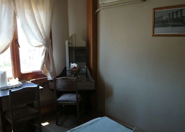 Wallabies Aquaduct Otel 2*